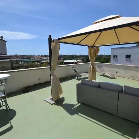 公寓 Penthouse And Eagle Eye Attic Combo 罗马