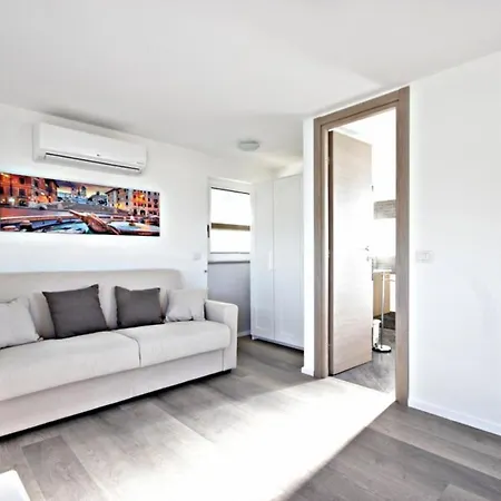 Penthouse And Eagle Eye Attic Combo Apartment