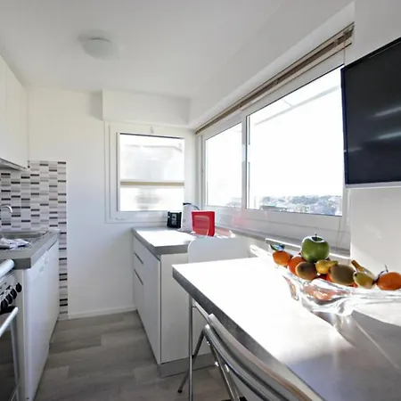 Penthouse And Eagle Eye Attic Combo Apartment