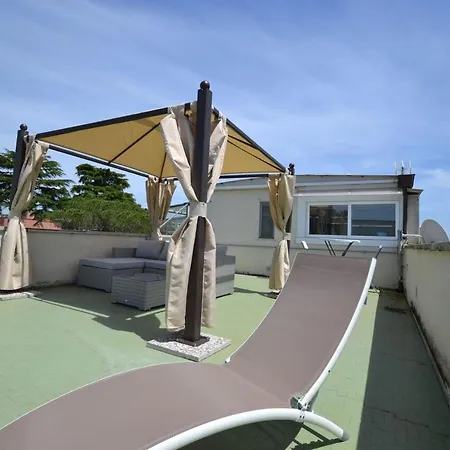 Penthouse And Eagle Eye Attic Combo Apartment